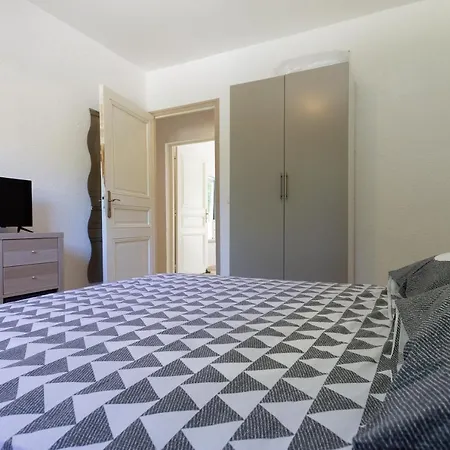 Holiday home Les Pins Callas